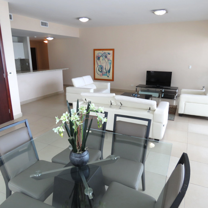 Beautiful 2 bedroom furnished apartment for rent located in Punta Pacifica